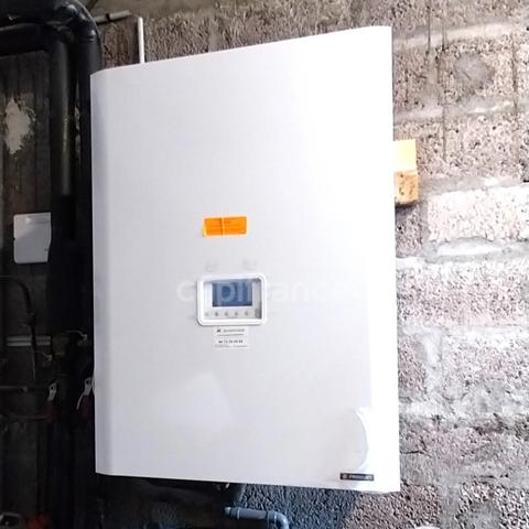 Romagnat (Puy de Dôme) EXCLUSIVITÉ : VENTE IMMEUBLE DE RAPPORT A USAGE MIXTE (usage ARTISANAL / PROFESSIONNEL et usage d’HABITATION)