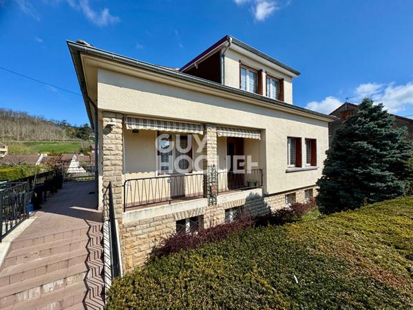 À vendre au CREUSOT (71200), maison 6 pièces d'environ 134 m².