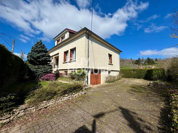 À vendre au CREUSOT (71200), maison 6 pièces d'environ 134 m².