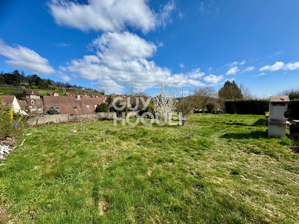 À vendre au CREUSOT (71200), maison 6 pièces d'environ 134 m².