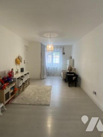 Maison - 3Ch - un bureau - Cour