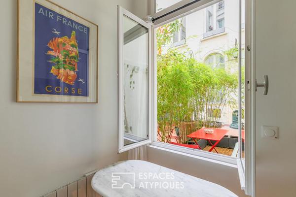 Triplex sur cour végétalisée avec terrasse esprit maison