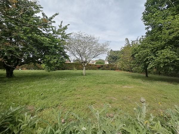 Gaillac , Terrain de 914 m²