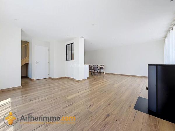 Location                                                      Maison
                        
                     5 pièces                      94 m2                     à Witry-Lès-Reims
