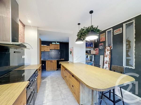 Appartement F4 à vendre  4 pièces - 135,03 m 2   LANGRES  - 52