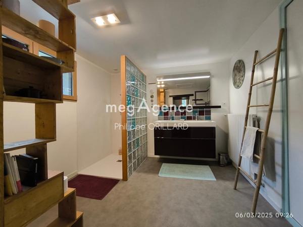 Maison à SAINT-MICHEL-ET-CHANVEAUX, 49420 - 9 pièces 170m²