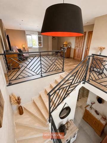 MARGNY-LÈS-COMPIÈGNE – PROPRIÉTÉ CONTEMPORAINE DE 260 m² AVEC DÉPENDANCE DE PLUS DE 170 M²