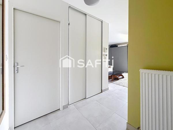 Appartement T1 récent avec terrasse