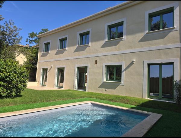 Maison à louer de type 6 pièces avec jardin et piscine à Marseille quartier Saint Barnabé (13012)