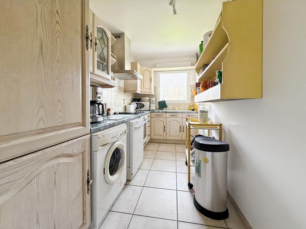 Appartement Jouy Le Moutier 4 pièce(s) 70,80 m2