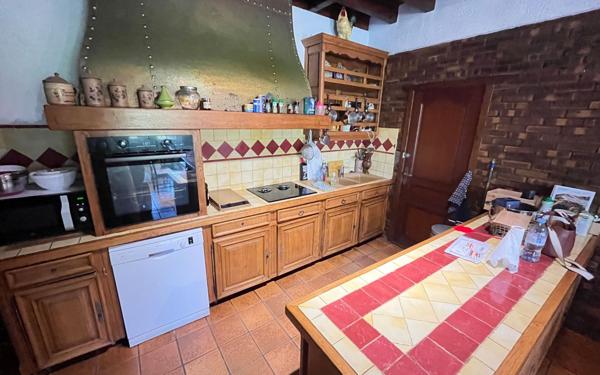 Maison à vendre    7 pièces •  Dax