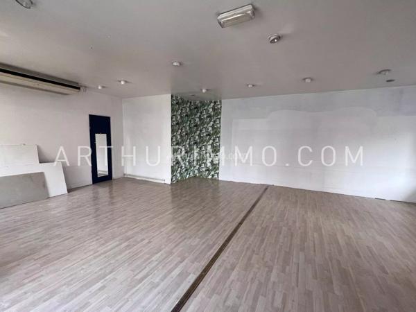 Vente Local commercial 2 pièces 87 m2 à Annonay