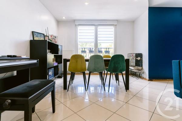 Appartement à vendre  3 pièces - 66 m 2   MONTIGNY LES METZ  - 57