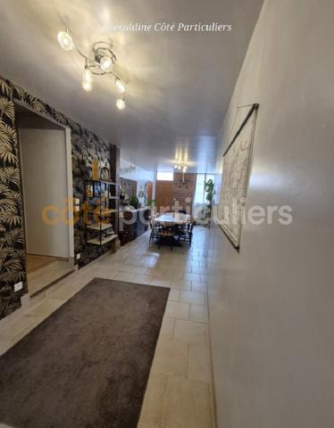 Vente
                Maison222 m² - 9 Pièces -
                    FAINS VEEL (55000)