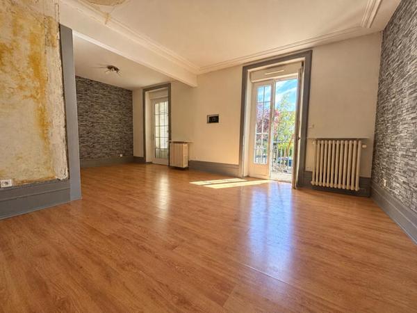 EXCLUSIVITÉ - IMMEUBLE À FORT POTENTIEL - MONTBÉLIARD CENTRE-VILLE