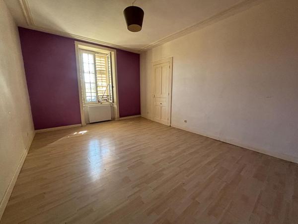 EXCLUSIVITÉ - IMMEUBLE À FORT POTENTIEL - MONTBÉLIARD CENTRE-VILLE