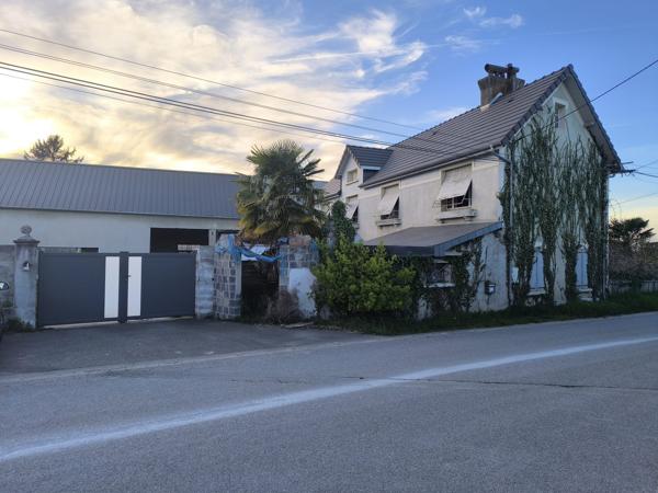 À vendre - Maison ancienne, 5 pièces située à Ger (64530)
