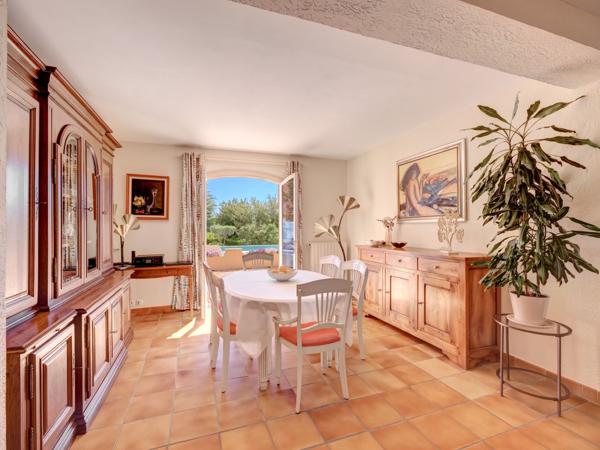 Vente Villa de luxe St Aygulf 5 Pièces 180 m²