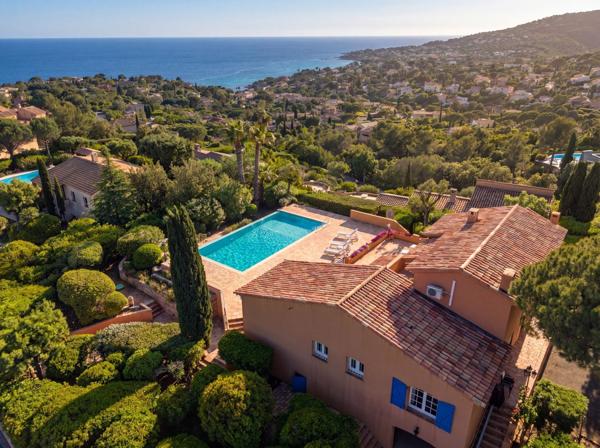 Vente Villa de luxe St Aygulf 5 Pièces 180 m²