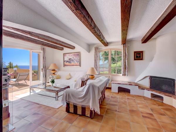 Vente Villa de luxe St Aygulf 5 Pièces 180 m²
