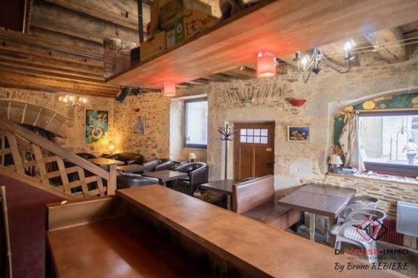 Immeuble à vendre 4 pièces de 153 m²