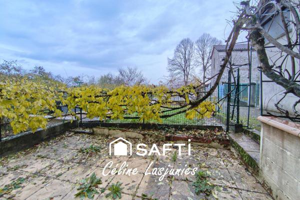 Maison de village avec jardin