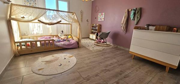 MAISON 259M2 HAB. AVEC PISCINE