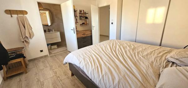 MAISON 259M2 HAB. AVEC PISCINE