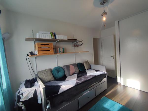 Maison récente, 4 chambres