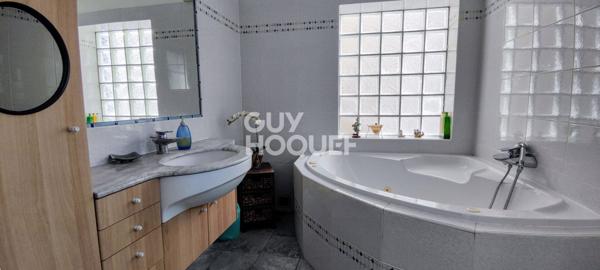 Maison Les Lilas 7 pièce(s) 200 m2