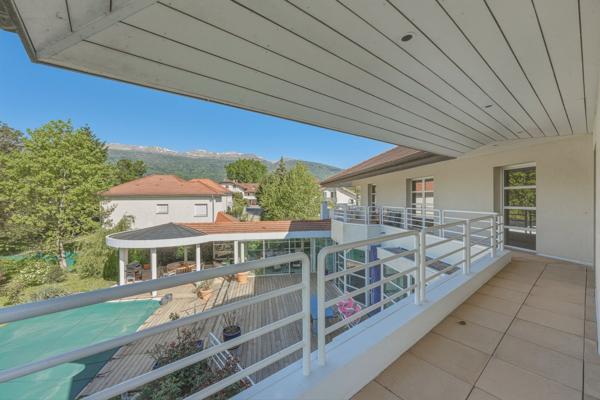 Vente Maison de luxe Chevry 8 Pièces 300 m²