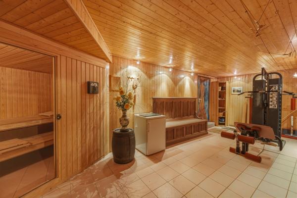 Vente Maison de luxe Chevry 8 Pièces 300 m²