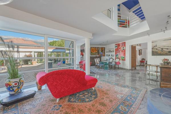 Vente Maison de luxe Chevry 8 Pièces 300 m²