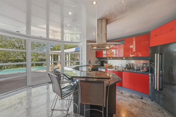 Vente Maison de luxe Chevry 8 Pièces 300 m²