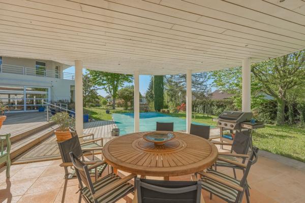 Vente Maison de luxe Chevry 8 Pièces 300 m²