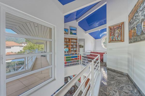Vente Maison de luxe Chevry 8 Pièces 300 m²