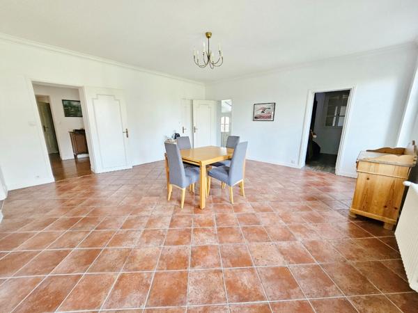 Aussonne 5 pièce(s) 220 m2 - Dans une maison de Maitre