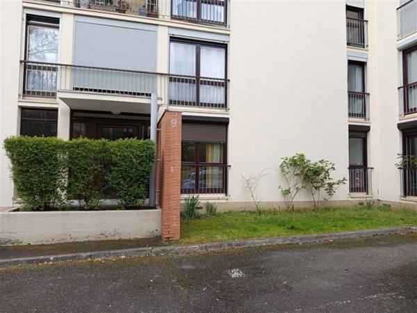 Appartement RdC 3 pièces AVON (77) en bordure de forêt, proche des écoles et des commerces