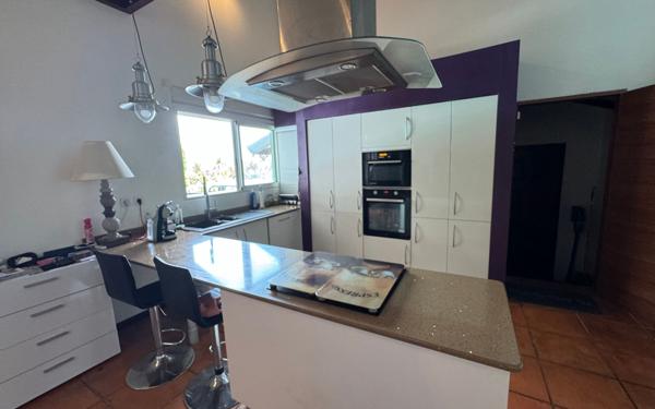 Maison à vendre    4 pièces •  Le Lamentin