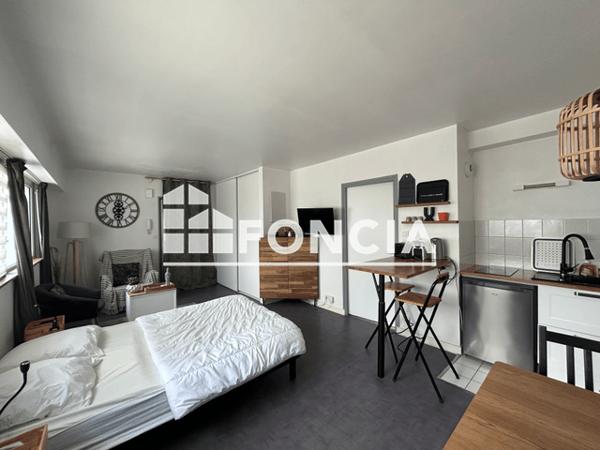 Location Studio meublé 29.59 m² - Vannes 56000