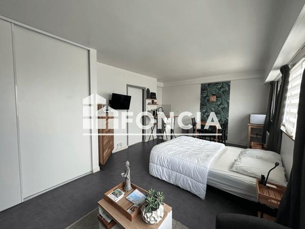 Location Studio meublé 29.59 m² - Vannes 56000