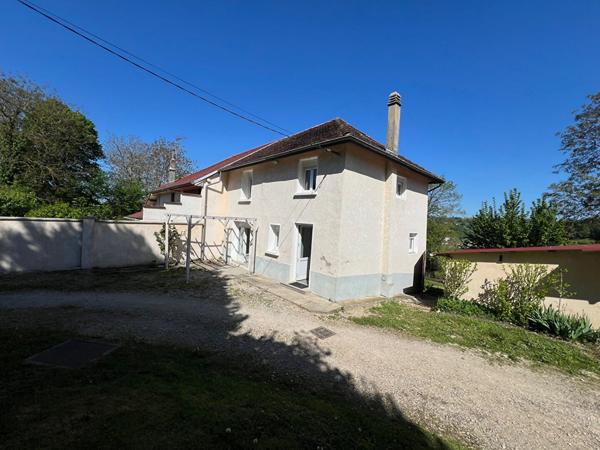 Location maison près de SAINT CLAIR DE LA TOUR - 4 pièce(s) - 69 m² - 900 €/mois