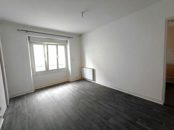 ACHAT/VENTE LAVAL IMMEUBLE CENTRE VILLE