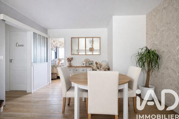 Appartement à vendre 4 pièces 81 m² Saint-Aubin-lès-Elbeuf