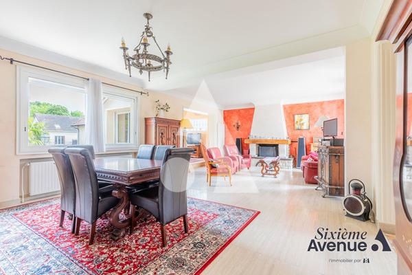 Maison 11 pièces 232 m2