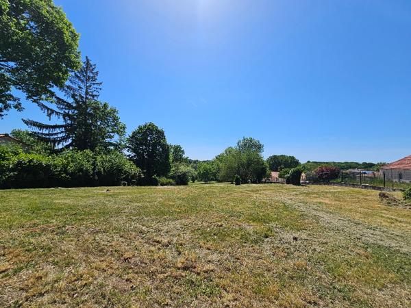 Terrain à vendre Nersac 16440 - 958 m2