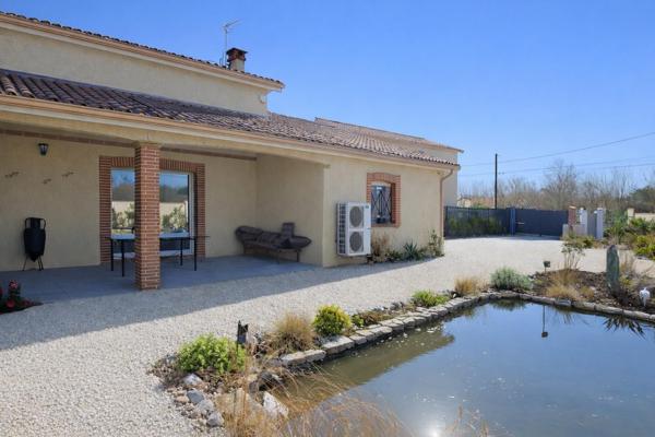 Maison d’architecte de plain-pied – 250 m²