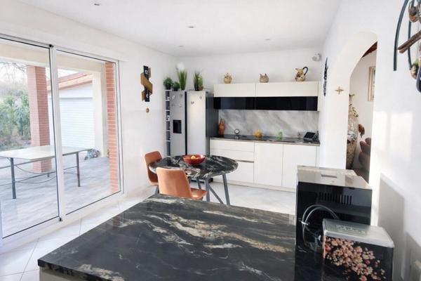 Maison d’architecte de plain-pied – 250 m²