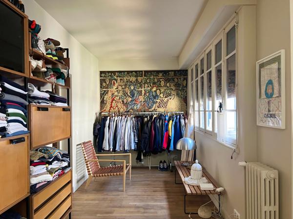 Montreuil (93100) Aypique et exceptionnel - Immeuble 2 appartements, un local commercial et une cour arrière