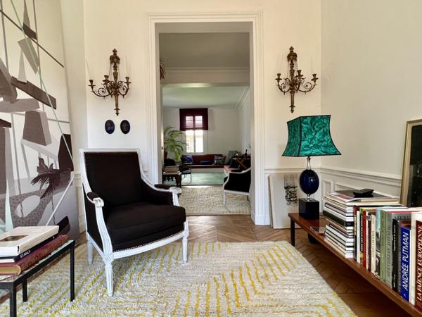 Montreuil (93100) Aypique et exceptionnel - Immeuble 2 appartements, un local commercial et une cour arrière